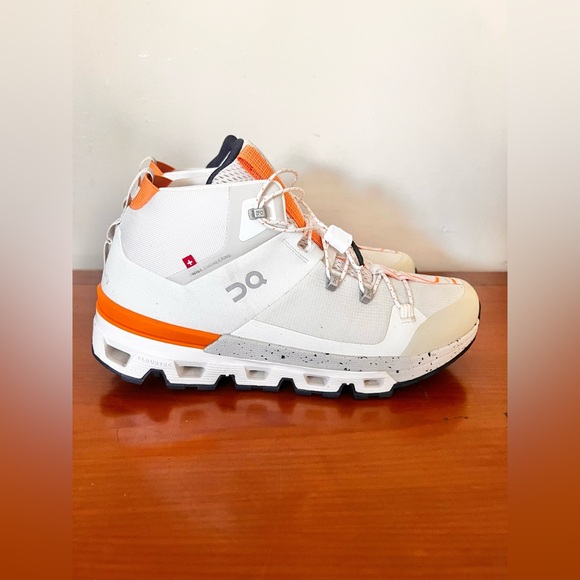 On Cloud Trax hiking boots women’s walking shoes size 8.5 - Picture 4 of 7